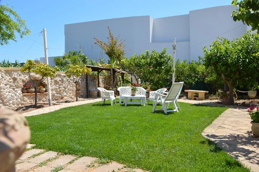 Guest House Al Giardino Dei Limoni ファヴィニャーナ